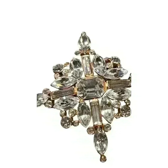 Monet Snowflake Brooch - Picture 3 of 5